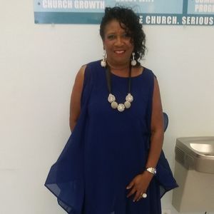 Meet your Posher, Faye